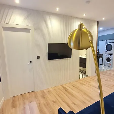 Apartment House, Cerca Del Casco Viejo *